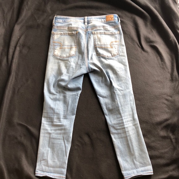 american eagle cropped jeans - Picture 2 of 4